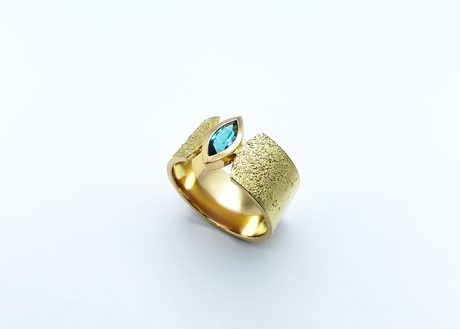 echt-es® Unikat-Ring, 750-Gelbgold mit Turmalin Navette