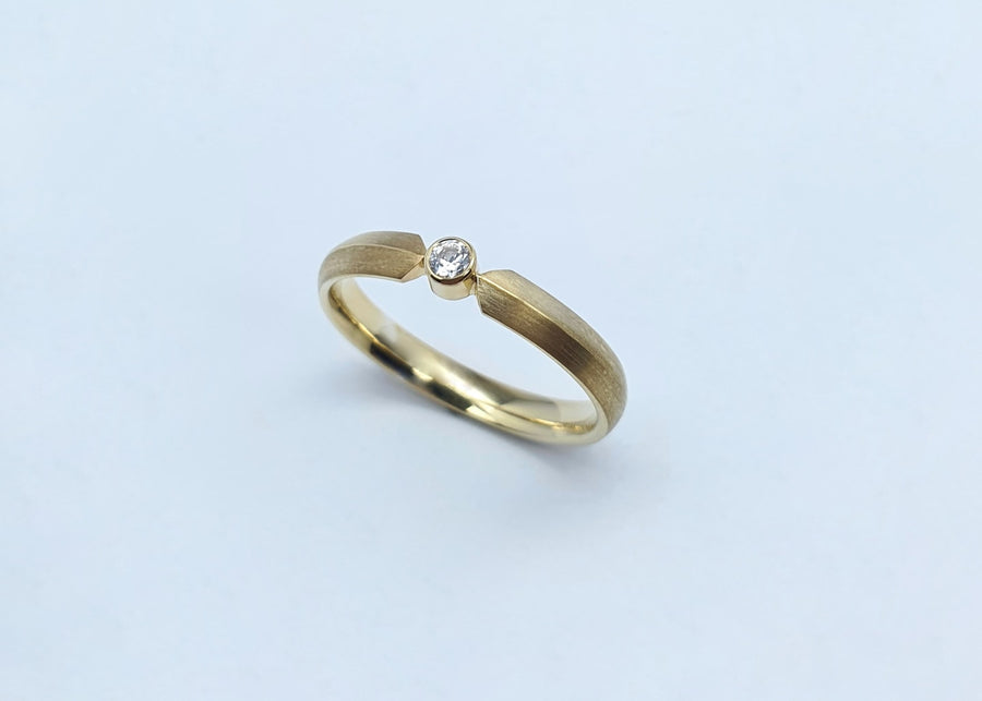 Brillant-Ring eckig, Breite 3 mm, Brillant Ø 2,5 mm